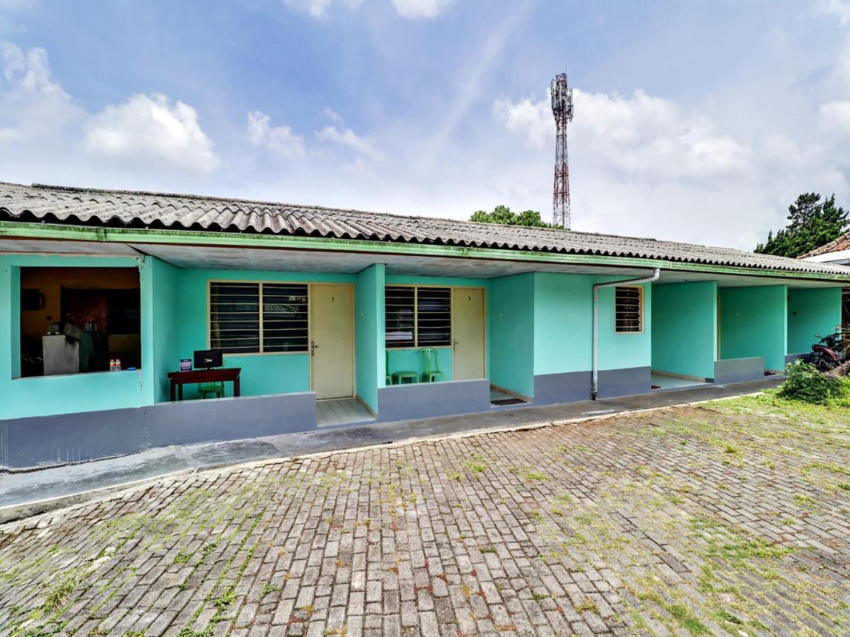 Spot On 90003 Villa Tawang Чіанджур Екстер'єр фото