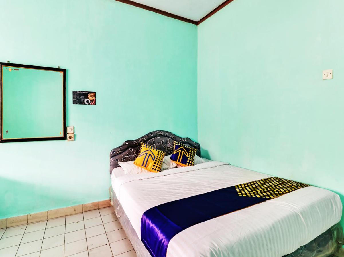 Spot On 90003 Villa Tawang Чіанджур Екстер'єр фото